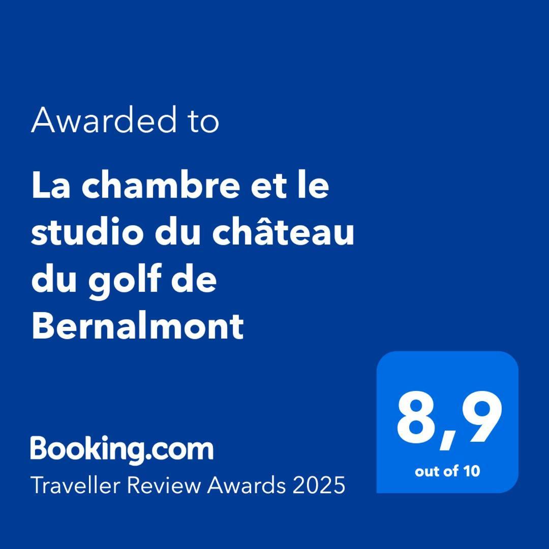 La Chambre Et Le Studio Du Chateau Du Golf De Bernalmont Liege Luaran gambar